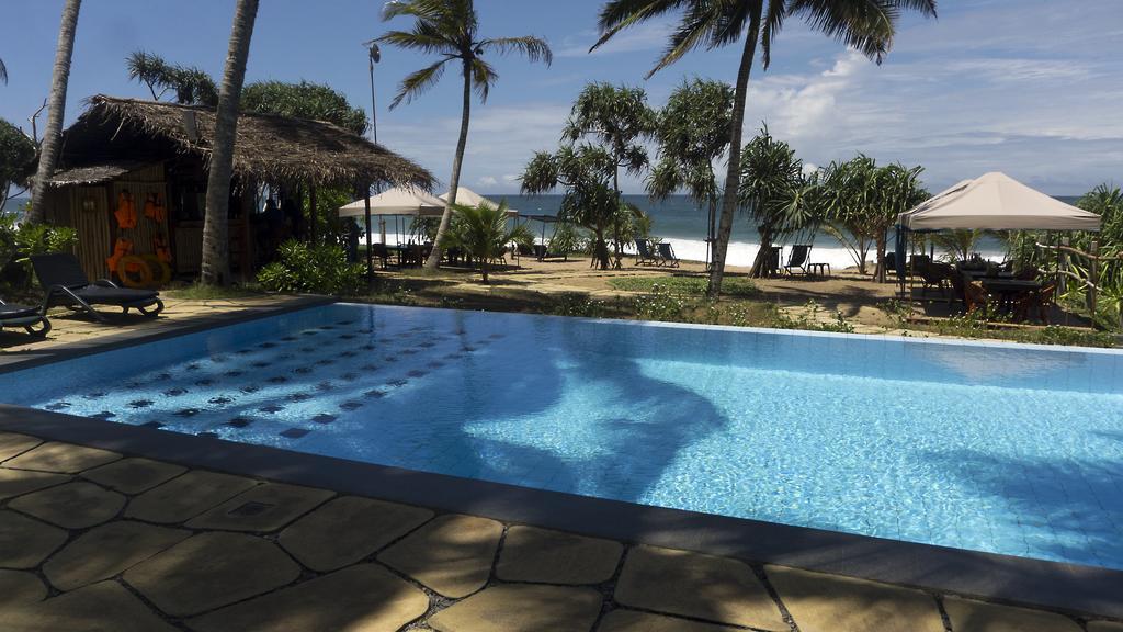 Hotel Seven Turtles Tangalle Exterior foto