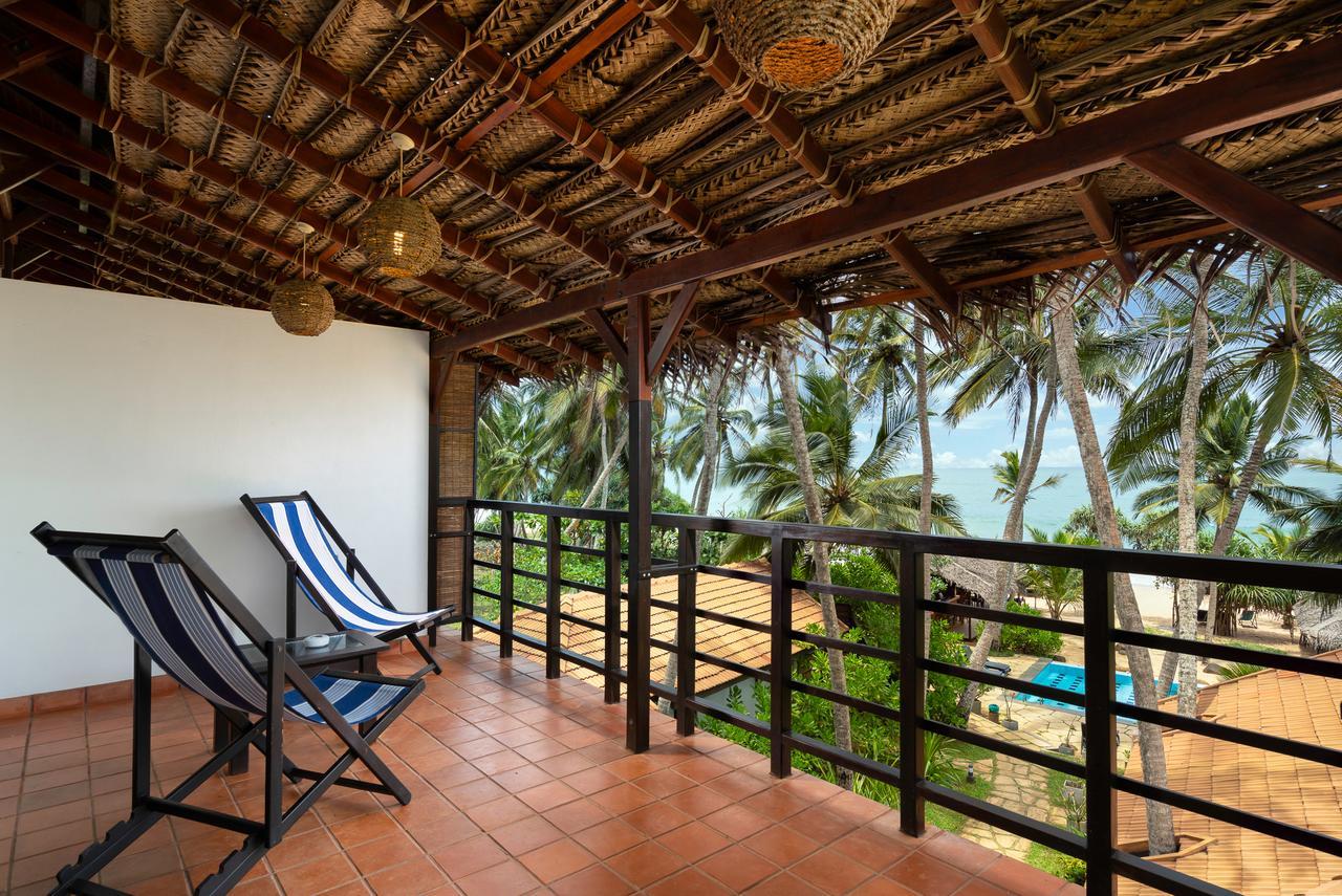 Hotel Seven Turtles Tangalle Exterior foto